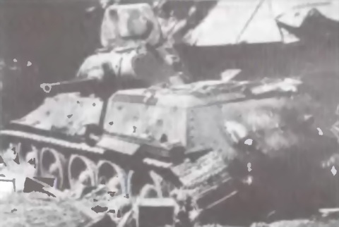 Иллюстрация к книге — Механизированные корпуса РККА в бою: История автобронетанковых войск Красной Армии в 1940-1941 годах [i_198.jpg]