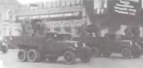 Иллюстрация к книге — Механизированные корпуса РККА в бою: История автобронетанковых войск Красной Армии в 1940-1941 годах [i_215.jpg]