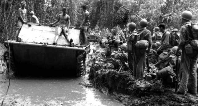 Иллюстрация к книге — Десантные амфибии Второй Мировой [i_033.jpg]