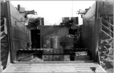 Иллюстрация к книге — Десантные амфибии Второй Мировой [i_099.jpg]