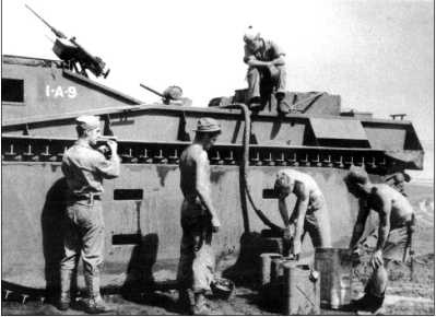 Иллюстрация к книге — Десантные амфибии Второй Мировой [i_135.jpg]