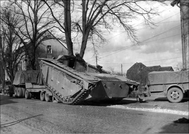 Иллюстрация к книге — Десантные амфибии Второй Мировой [i_205.jpg]