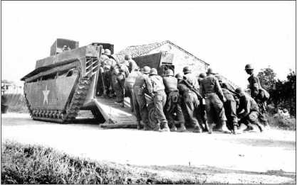 Иллюстрация к книге — Десантные амфибии Второй Мировой [i_206.jpg]