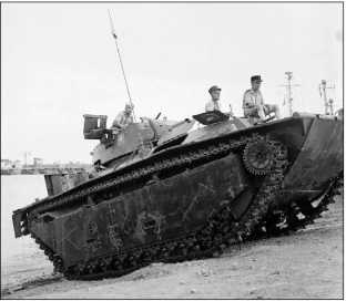 Иллюстрация к книге — Десантные амфибии Второй Мировой [i_222.jpg]