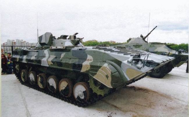 Иллюстрация к книге — Боевые машины пехоты БМП-1, БМП-2 и БМП-3: «Братская могила пехоты» или супероружие [i_011.jpg]