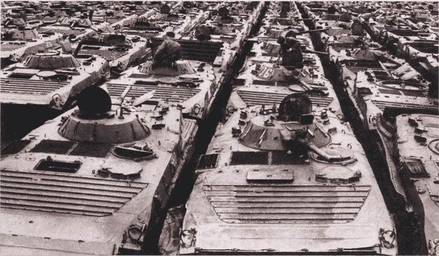 Иллюстрация к книге — Боевые машины пехоты БМП-1, БМП-2 и БМП-3: «Братская могила пехоты» или супероружие [i_028.jpg]