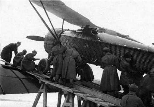 Иллюстрация к книге — Экспериментальные самолёты России. 1912-1941 гг. [i_104.jpg]