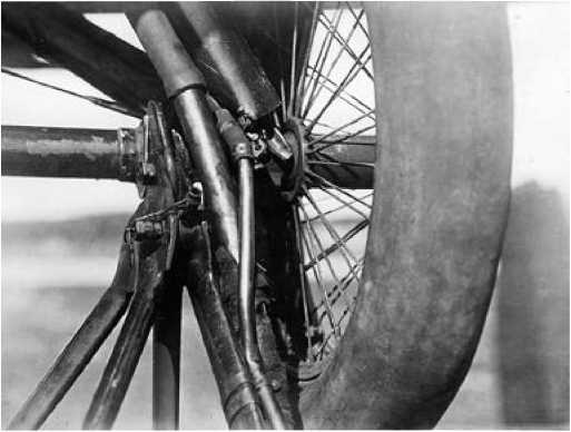 Иллюстрация к книге — Экспериментальные самолёты России. 1912-1941 гг. [i_119.jpg]