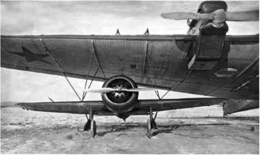 Иллюстрация к книге — Экспериментальные самолёты России. 1912-1941 гг. [i_131.jpg]