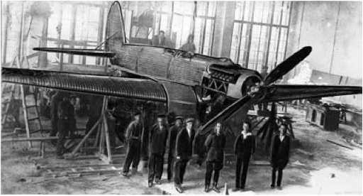 Иллюстрация к книге — Экспериментальные самолёты России. 1912-1941 гг. [i_182.jpg]