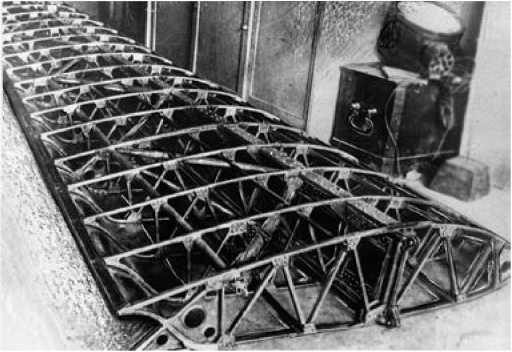 Иллюстрация к книге — Экспериментальные самолёты России. 1912-1941 гг. [i_185.jpg]