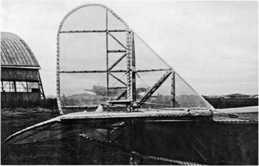 Иллюстрация к книге — Экспериментальные самолёты России. 1912-1941 гг. [i_199.jpg]