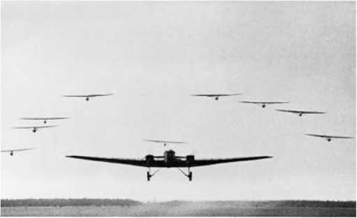 Иллюстрация к книге — Экспериментальные самолёты России. 1912-1941 гг. [i_230.jpg]