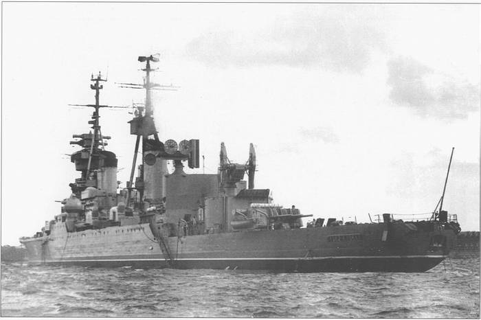 Иллюстрация к книге — Советский ракетный крейсер. Зигзаги эволюции [i_015.jpg]