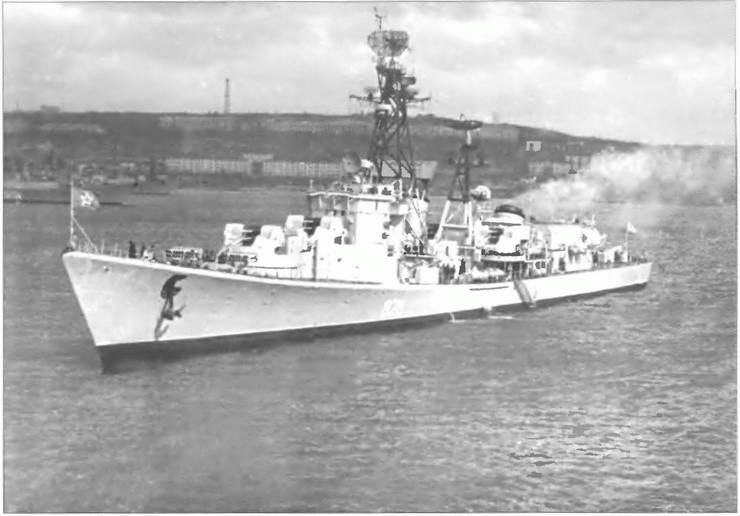 Иллюстрация к книге — Расходный материал флота. Миноносцы СССР и России [i_038.jpg]