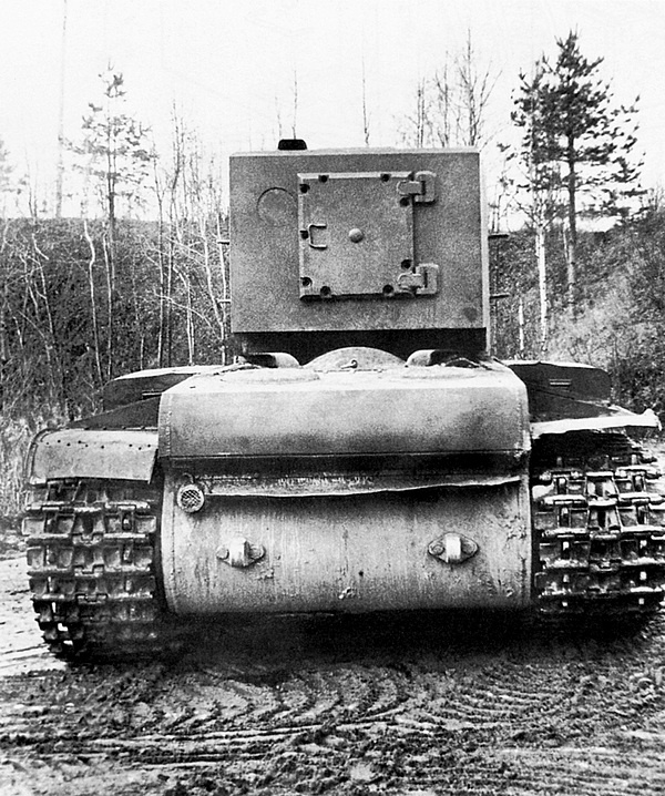 Иллюстрация к книге — Тяжёлый танк КВ-2 [i_026.jpg]