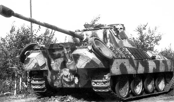 Иллюстрация к книге — Тяжёлый танк «Пантера». Первая полная энциклопедия [i_043.jpg]