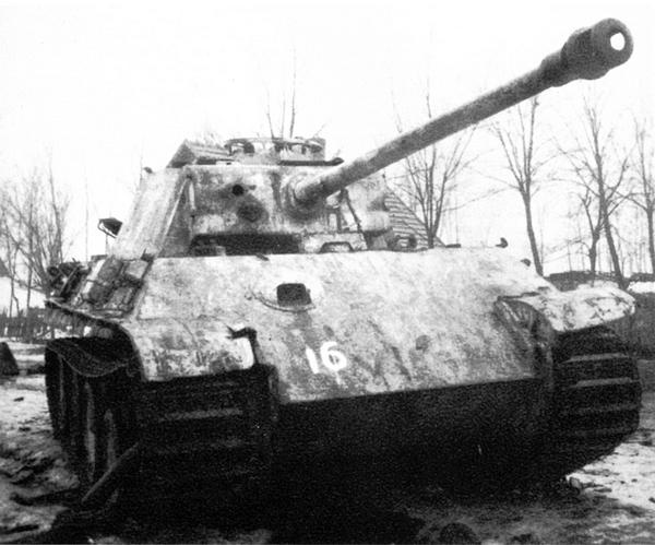 Иллюстрация к книге — Тяжёлый танк «Пантера». Первая полная энциклопедия [i_129.jpg]