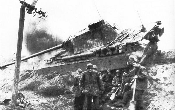 Иллюстрация к книге — Тяжёлый танк «Пантера». Первая полная энциклопедия [i_155.jpg]