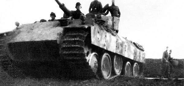 Иллюстрация к книге — Тяжёлый танк «Пантера». Первая полная энциклопедия [i_158.jpg]