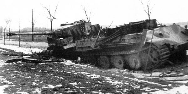 Иллюстрация к книге — Тяжёлый танк «Пантера». Первая полная энциклопедия [i_171.jpg]