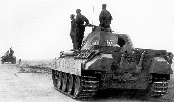 Иллюстрация к книге — Тяжёлый танк «Пантера». Первая полная энциклопедия [i_191.jpg]