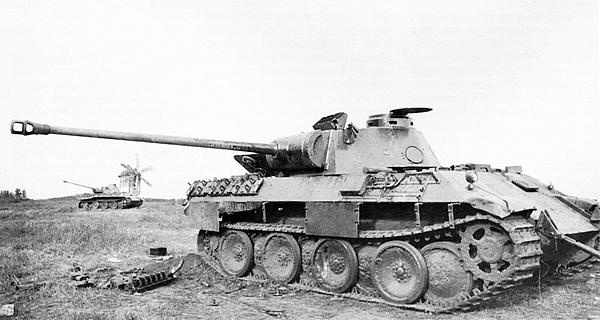 Иллюстрация к книге — Тяжёлый танк «Пантера». Первая полная энциклопедия [i_203.jpg]