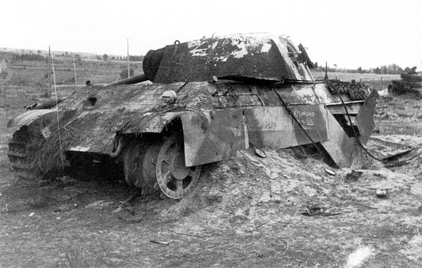 Иллюстрация к книге — Тяжёлый танк «Пантера». Первая полная энциклопедия [i_240.jpg]