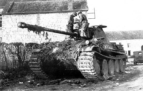 Иллюстрация к книге — Тяжёлый танк «Пантера». Первая полная энциклопедия [i_269.jpg]