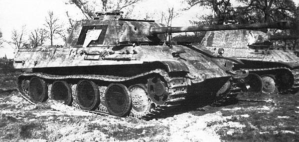 Иллюстрация к книге — Тяжёлый танк «Пантера». Первая полная энциклопедия [i_290.jpg]