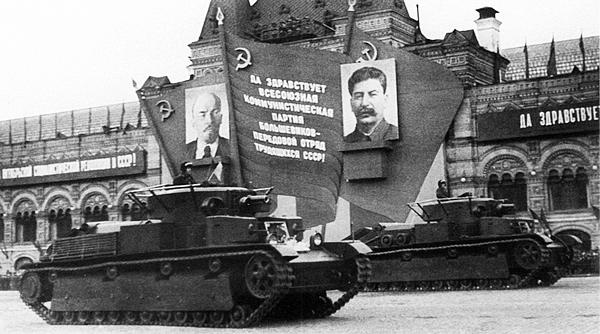 Иллюстрация к книге — Средний танк Т-28. Трёхглавый монстр Сталина [i_059.jpg]