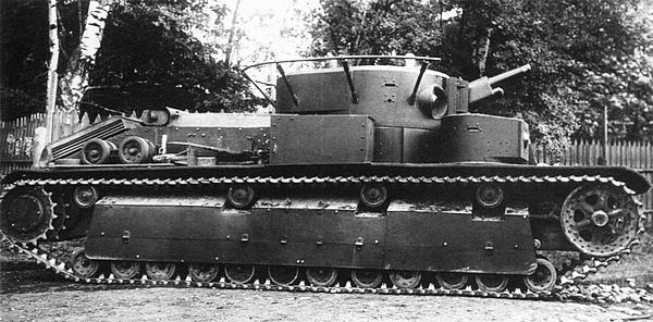 Иллюстрация к книге — Средний танк Т-28. Трёхглавый монстр Сталина [i_061.jpg]