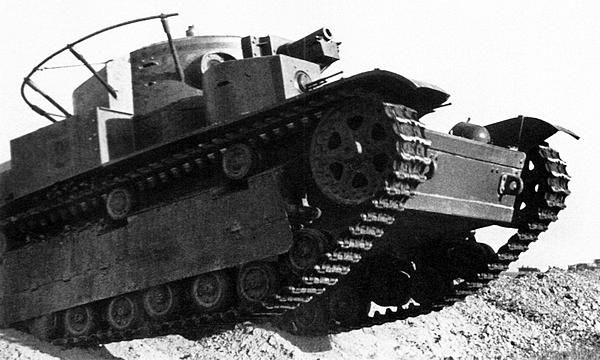 Иллюстрация к книге — Средний танк Т-28. Трёхглавый монстр Сталина [i_073.jpg]