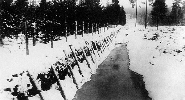 Иллюстрация к книге — Средний танк Т-28. Трёхглавый монстр Сталина [i_109.jpg]