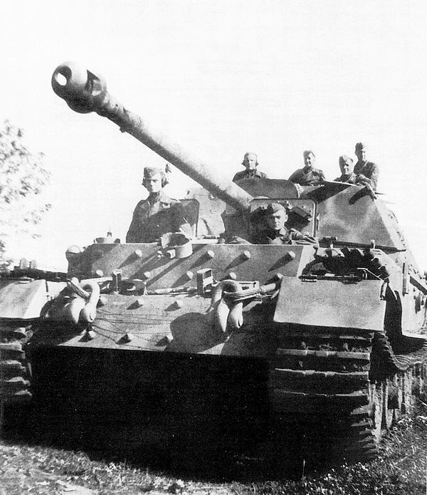Иллюстрация к книге — «Элефант». Тяжёлое штурмовое орудие Фердинанда Порше [i_002.jpg]