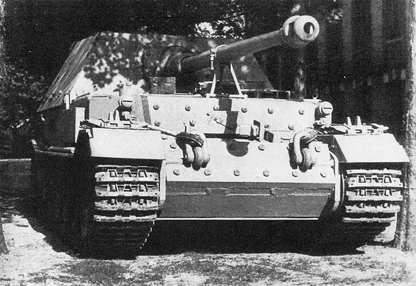 Иллюстрация к книге — «Элефант». Тяжёлое штурмовое орудие Фердинанда Порше [i_026.jpg]