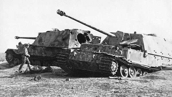 Иллюстрация к книге — «Элефант». Тяжёлое штурмовое орудие Фердинанда Порше [i_042.jpg]