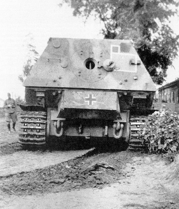 Иллюстрация к книге — «Элефант». Тяжёлое штурмовое орудие Фердинанда Порше [i_076.jpg]