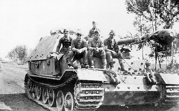 Иллюстрация к книге — «Элефант». Тяжёлое штурмовое орудие Фердинанда Порше [i_079.jpg]