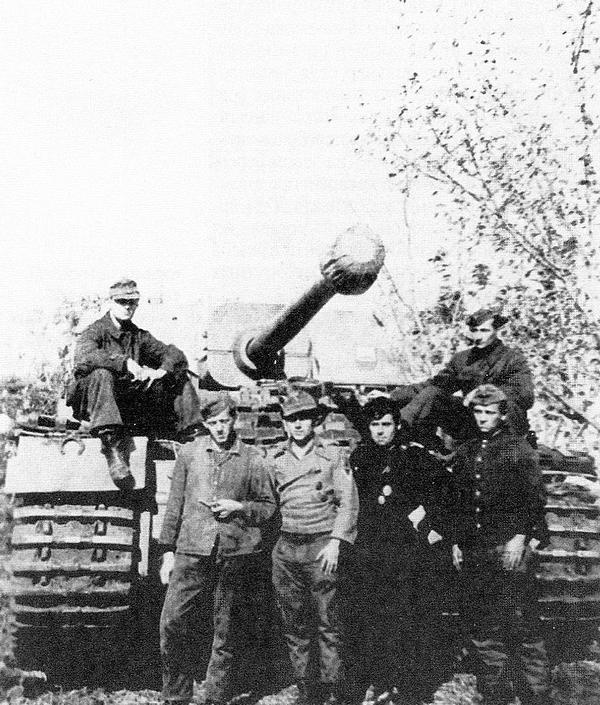 Иллюстрация к книге — «Элефант». Тяжёлое штурмовое орудие Фердинанда Порше [i_101.jpg]