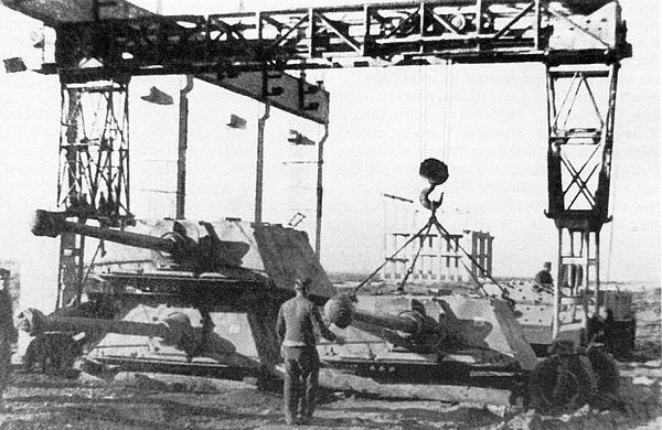 Иллюстрация к книге — «Элефант». Тяжёлое штурмовое орудие Фердинанда Порше [i_120.jpg]