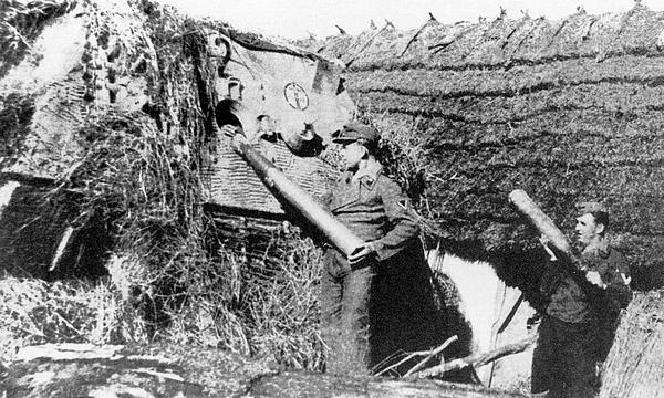 Иллюстрация к книге — «Элефант». Тяжёлое штурмовое орудие Фердинанда Порше [i_135.jpg]