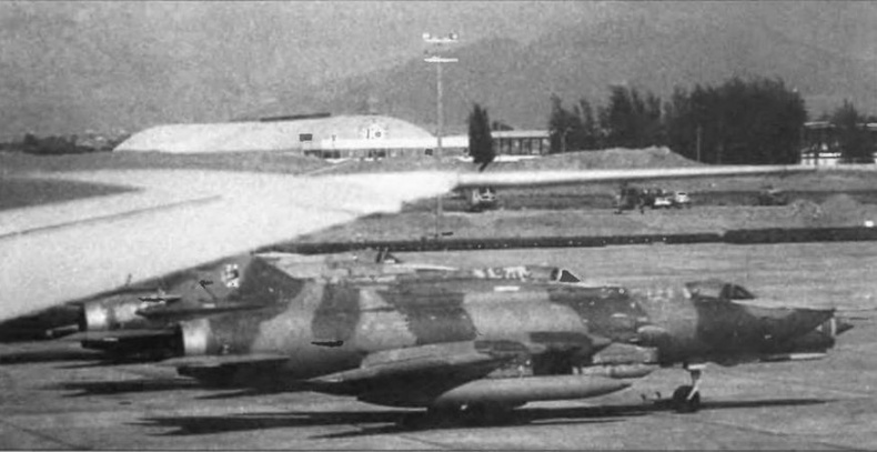 Иллюстрация к книге — Истребитель-бомбардировщик Су-17 [img_126.jpg]