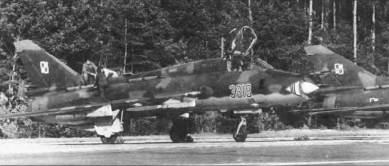 Иллюстрация к книге — Истребитель-бомбардировщик Су-17 [img_133.jpg]