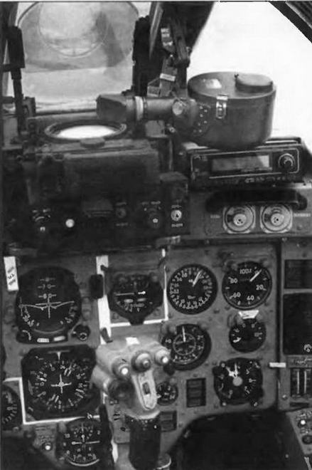 Иллюстрация к книге — Истребитель-бомбардировщик Су-17 [img_144.jpg]