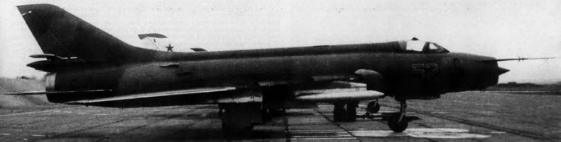 Иллюстрация к книге — Истребитель-бомбардировщик Су-17 [img_29.jpg]