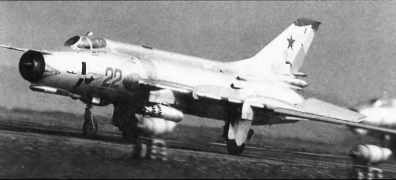 Иллюстрация к книге — Истребитель-бомбардировщик Су-17 [img_42.jpg]