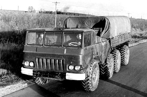 Иллюстрация к книге — Секретные автомобили Советской Армии [_131.jpg]