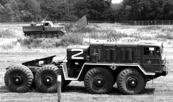 Иллюстрация к книге — Секретные автомобили Советской Армии [_214.jpg]