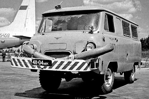 Иллюстрация к книге — Автомобили Советской Армии 1946-1991 [_141.jpg]